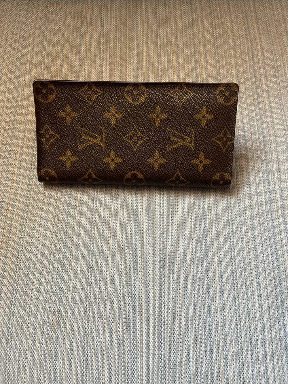 Louis Vuitton Brazza Wallet (unisex)